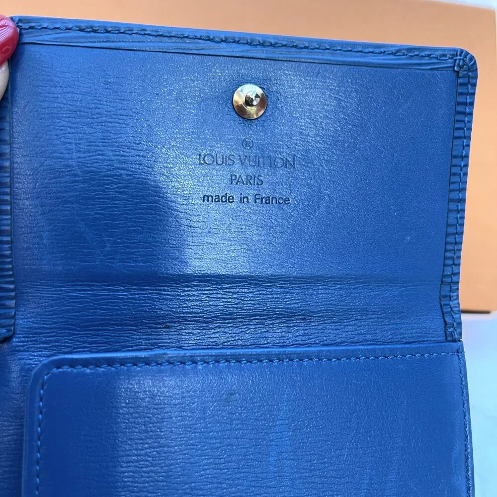 Auc Louis Vuitton blue Epi leather classic wallet w double button snap closure